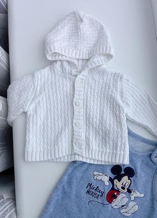 Вязаная кофта с капюшоном для малышей от 0 до 3 месяцев