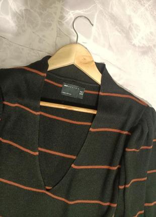 Брендова кофтинка 10 розміру 5