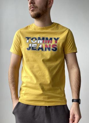 Футболка tommy jeans