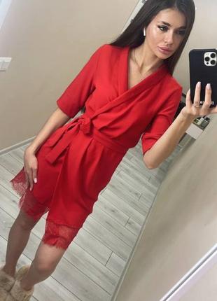 Вечернее красное платье с кружевом3 фото