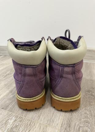 Фиолетовые ботинки тимберленды замшевые зимние на меху3 фото