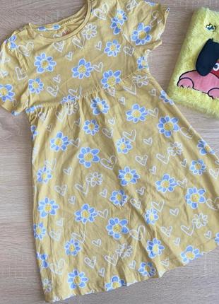 Яркое платье-сарафан на 7-8 лет