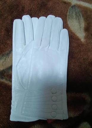 Новые белые кожаные перчатки 6,5р