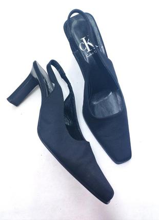 Туфлі, босоніжки calvin klein чорні атлас натуральна шкіра на кублуках1 фото