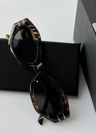 Стильні сонцезахисні окуляри dior7 фото