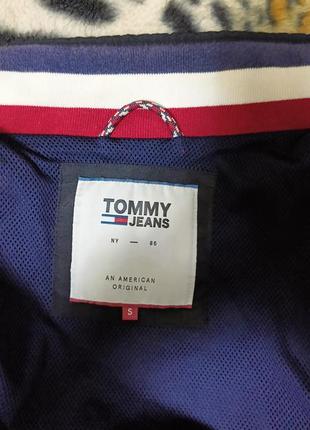 Сток мужская куртка-ветровка tommy hilfiger original3 фото