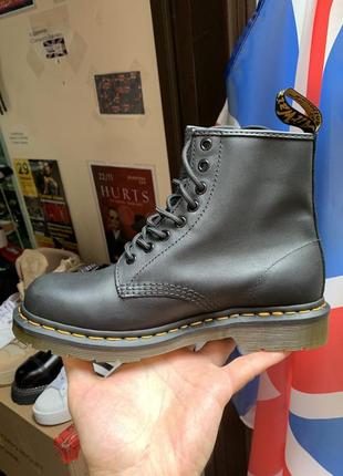 Супер всесезонные ботинки dr. martens 1460 black 11822003 greasy leather оригинал кожа мягкая origin