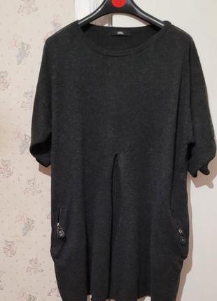 Платье- туника трикотажное темно- серое с коротким рукавом размер l