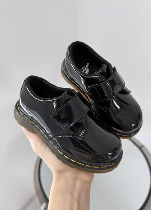 Великолепные аккуратные туфельки ботинки dr. martens8 фото