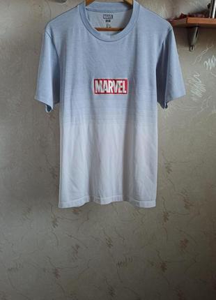 Футболка uniqlo, marvel