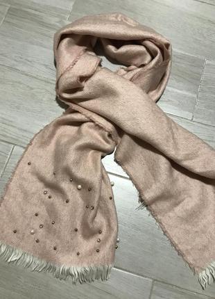 Большой теплый шарф с бусинами4 фото