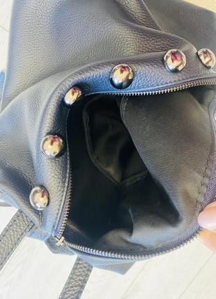 Отличный вместительный кожаный рюкзак5 фото