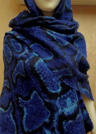 Уютный мягкий шарф палантин в актуальный яркий змеиный принт!!!4 фото
