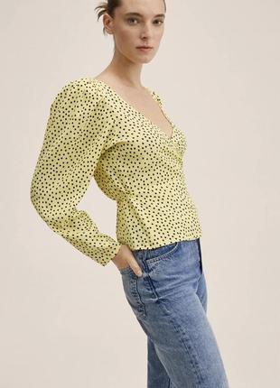 Красивая блуза с о’емными плечами mango1 фото