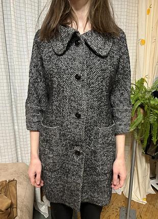 Шерстяне пальто елегантне