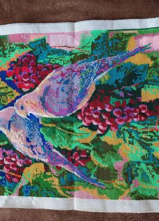 Вышивка летней работы "голубы"