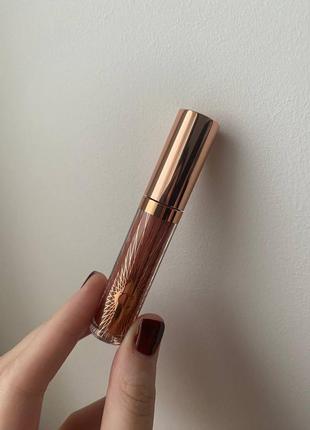 Charlotte tilbury pillow talk beautifying lip set помада, блиск, бальзам та контурний олівець для губ8 фото