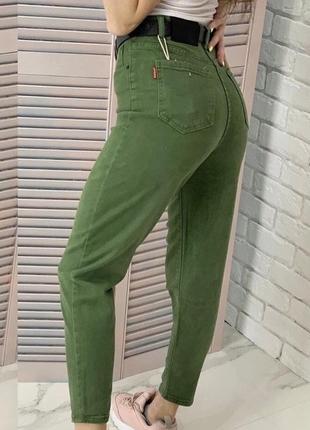 Зеленые джинсы1 фото