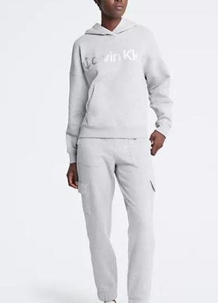 Утепленный женский спортивный костюм calvin klein м размер серый и кофта беж