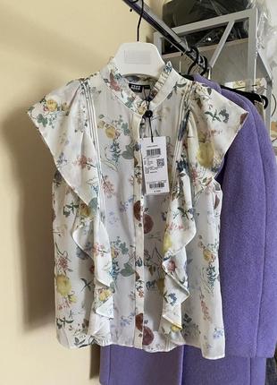 Шифонова блузка в квіти літня з рюшами рубашка сорочка vero moda