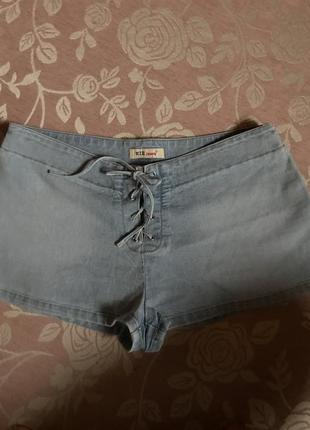 Джинсовые мини шорты на шнуровке  kie jeans