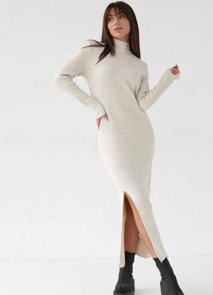 Женственное стильное платье миди свободного кроя с вырезом на ноге ангора рубчик7 фото