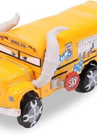 Машинка тачки 3 deluxe: міс м'ясорубка dxv94 (cars 3 deluxe miss fritter). автобус мисс крошка уцінка скол