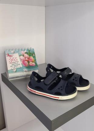 Сандалии crocs c8