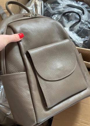 Рюкзак натуральная кожа с карманом на магните6 фото