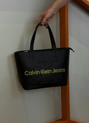 Женская сумка calvin klein на плечо вместительная а4 сумка шоппер для работы черная2 фото