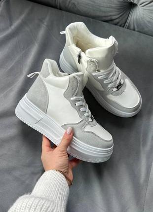 Кросівки зимові жіночі на платформі 36,38,41рр