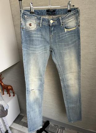 Прямі джинси