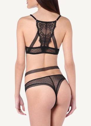 Мега sexy комплект intimissimi из кружевного браллета в размере 75b, 75с  и 2 трусиками !!10 фото