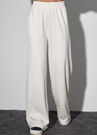 Трикотажные белые брюки кюлоты