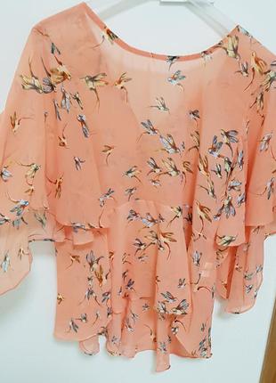 Дуже легенька блузка з принтом