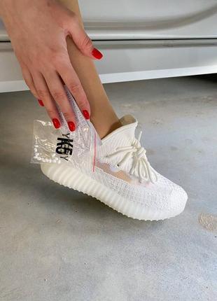 Кроссовки adidas yeezy boost 350 v2 triple/white7 фото