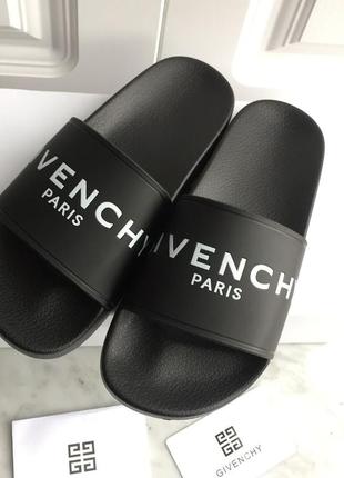Шлепанцы givenchy