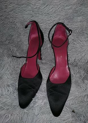 Крутые туфли со стразами emanuel ungaro оригинал3 фото