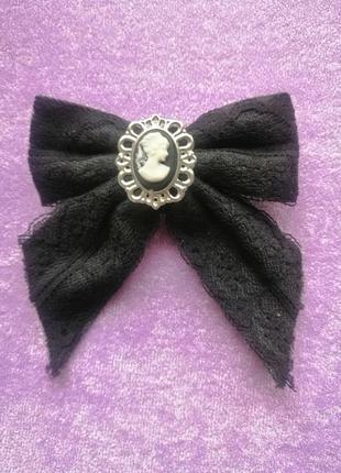 Брошь стильная