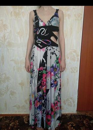 Гарний сарафанчик