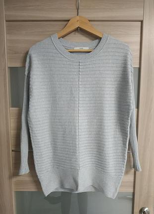 Новий гарний базовий светр
