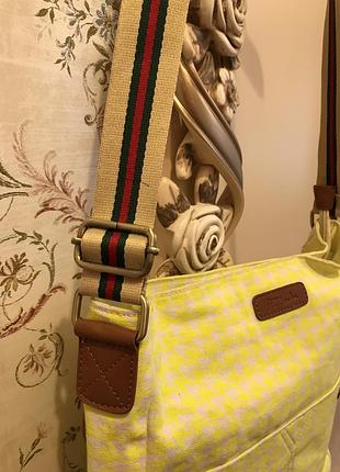 Яркая женская сумка, длинный ремень, ht london, 33x33x8