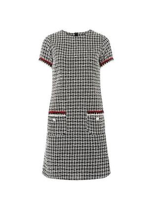 Трендова сукня в стилі chanel