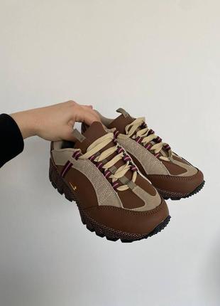 Кроссовки nike air humara x jacquemus brown3 фото