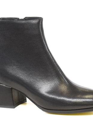 Женские ботильоны veritas код: 056261, последний размер: 40