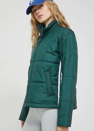 Женская куртка adidas short ruffer