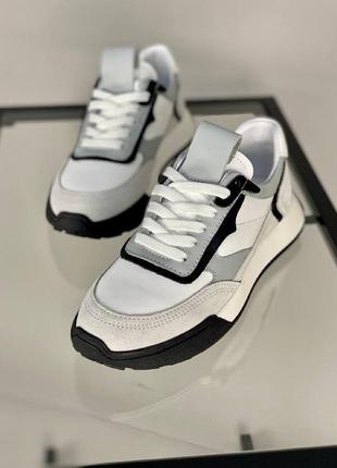 Кросівки жіночі шкіряні білі з кольоровими вставками