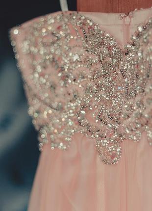 Вечірнє плаття персикое
