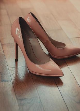 Туфли на каблуке  taccetti ( italy) персикового цвета1 фото