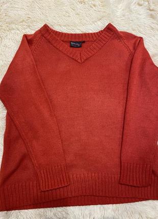 Светр червоний